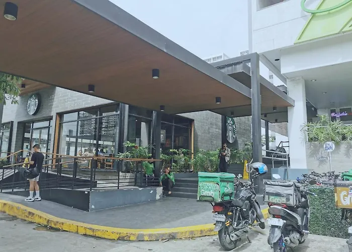 Liam's Pad At Grace Residences
