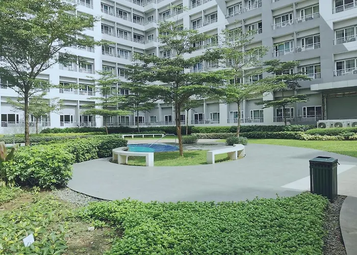 Liam's Pad At Grace Residences Apartment *